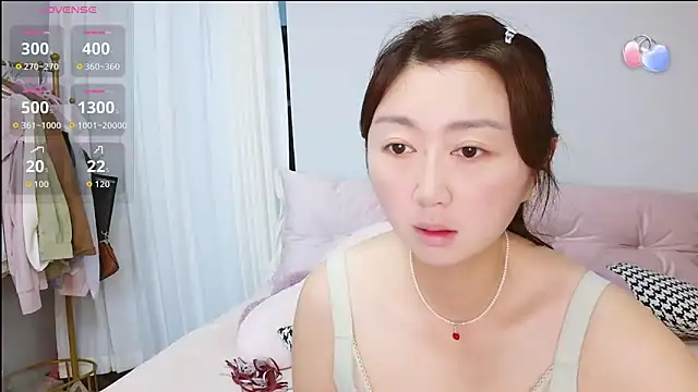 Snapshot of Diva_VVN chatting on 06/06/26, 12:05 Diva VVN online show from 06/06/26, 12:05