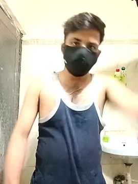 Snapshot of indian_danny chatting on 10/06/25, 08:39 indian danny online show from 10/06/25, 08:39