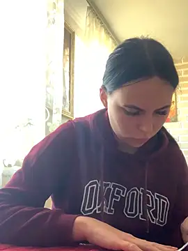 Snapshot of ksenia123 chatting on 10/04/25, 10:02 ksenia123 online show from 10/04/25, 10:02