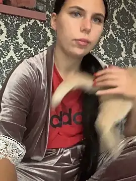 Snapshot of ksenia123 chatting on 10/08/25, 11:52 ksenia123 online show from 10/08/25, 11:52