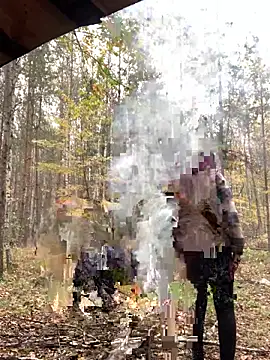 Snapshot of ksenia123 chatting on 10/15/25, 01:22 ksenia123 online show from 10/15/25, 01:22