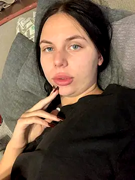 Snapshot of ksenia123 chatting on 11/08/25, 07:41 ksenia123 online show from 11/08/25, 07:41