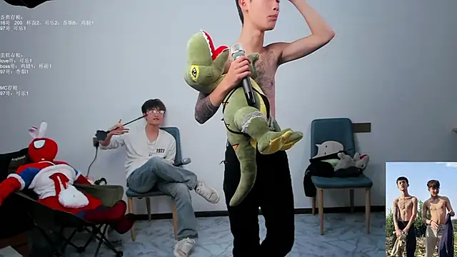 Snapshot of Acuteman chatting on 10/20/25, 03:56 Acuteman online show from 10/20/25, 03:56