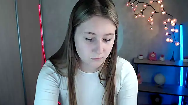 Snapshot of Milka_kamila chatting on 06/08/26, 11:54 Milka kamila online show from 06/08/26, 11:54