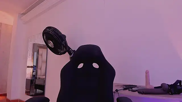 AnnaraLein online show from 10/24/25, 03:36