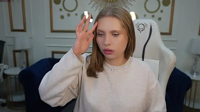 Snapshot of Tiana_Princesss chatting on 10/06/25, 06:33 Tiana Princesss online show from 10/06/25, 06:33