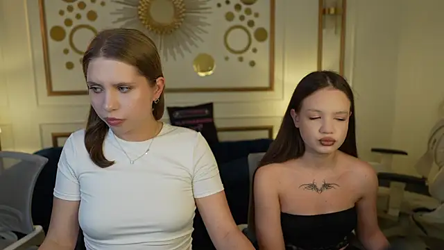 Snapshot of Tiana_Princesss chatting on 11/25/25, 07:14 Tiana Princesss online show from 11/25/25, 07:14