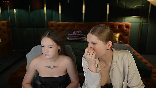 Snapshot of Tiana_Princesss chatting on 12/05/25, 03:52 Tiana Princesss online show from 12/05/25, 03:52