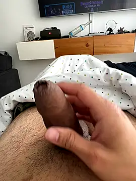 Snapshot of andres52720 chatting on 09/24/25, 06:44 andres52720 online show from 09/24/25, 06:44