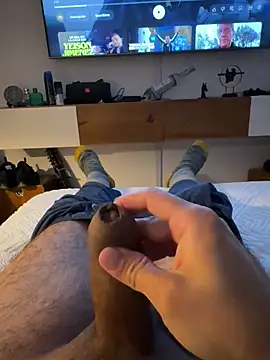 andres52720 online show from 02/05/26, 02:05