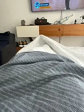 andres52720 online show from 02/13/26, 03:41