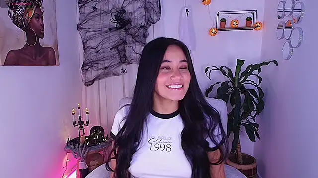 AlisxxnFx online show from 10/02/25, 03:46