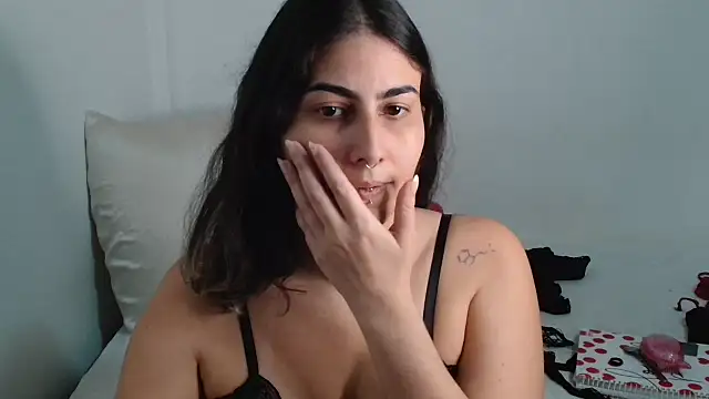 ApenasLys online show from 10/15/25, 03:12