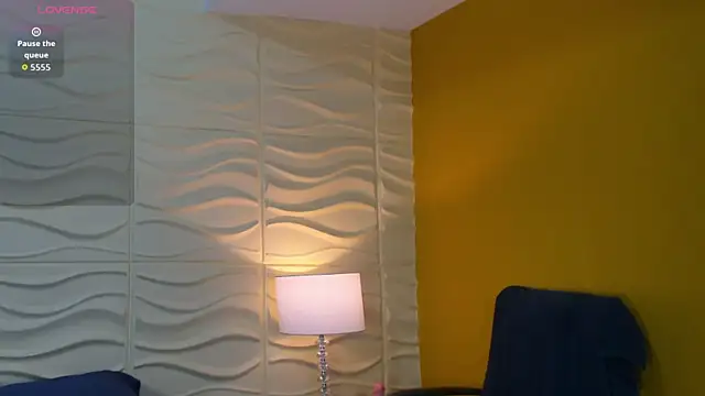 SophiaBloss online show from 09/20/25, 03:29