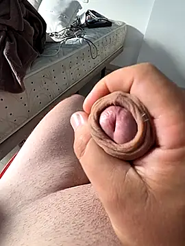 Tomas198011 online show from 10/26/25, 09:26