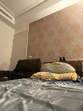 kaikai1335 online show from 12/22/25, 02:58