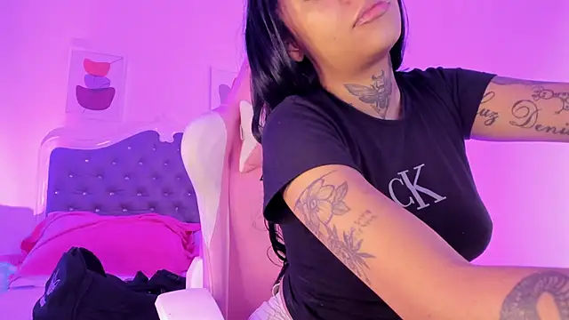  Sharloth  online show from 09/23/25, 01:03