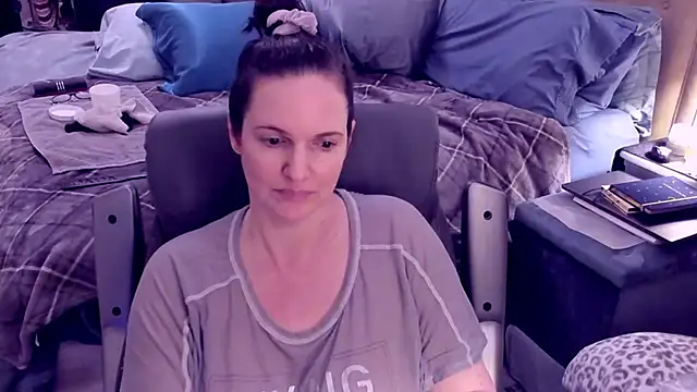 Snapshot of ninajaymes chatting on 01/04/25, 12:37 ninajaymes online show from 01/04/25, 12:37