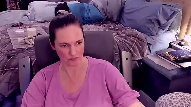 Snapshot of ninajaymes chatting on 01/04/25, 07:03 ninajaymes online show from 01/04/25, 07:03