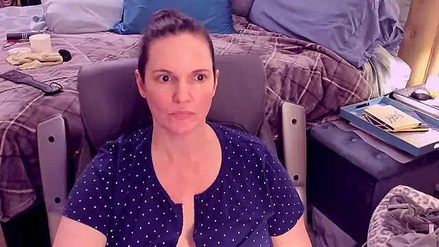 Snapshot of ninajaymes chatting on 01/08/25, 02:14 ninajaymes online show from 01/08/25, 02:14