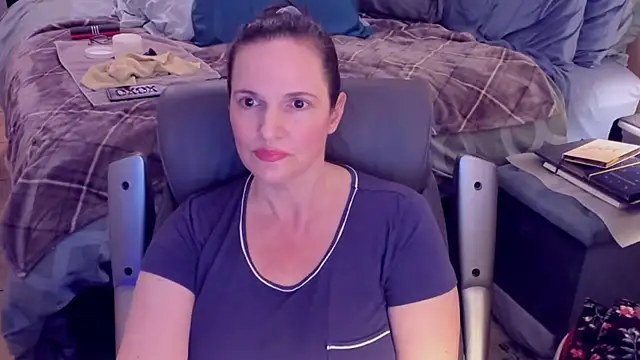 Snapshot of ninajaymes chatting on 01/15/25, 08:20 ninajaymes online show from 01/15/25, 08:20