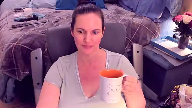 Snapshot of ninajaymes chatting on 01/23/25, 08:57 ninajaymes online show from 01/23/25, 08:57