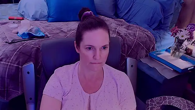 Snapshot of ninajaymes chatting on 03/09/25, 02:18 ninajaymes online show from 03/09/25, 02:18