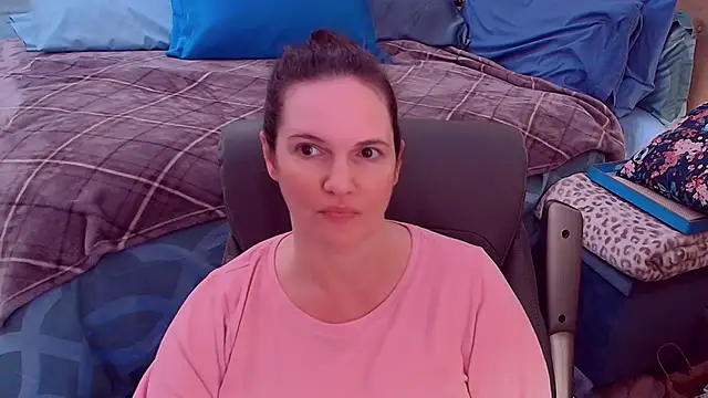 Snapshot of ninajaymes chatting on 11/05/25, 01:49 ninajaymes online show from 11/05/25, 01:49