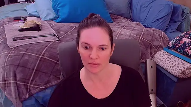 Snapshot of ninajaymes chatting on 11/14/25, 02:21 ninajaymes online show from 11/14/25, 02:21