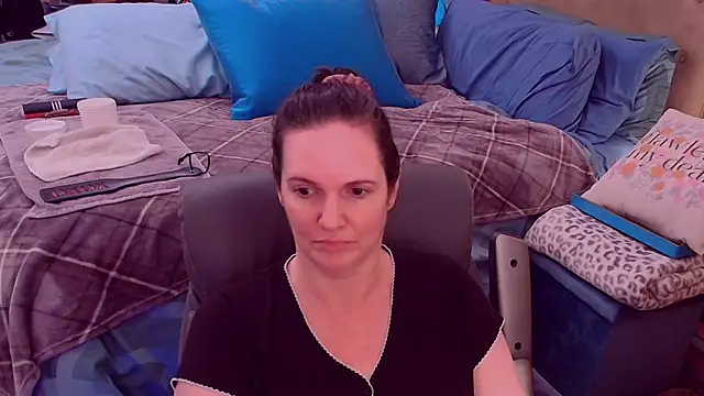 Snapshot of ninajaymes chatting on 11/30/25, 02:48 ninajaymes online show from 11/30/25, 02:48