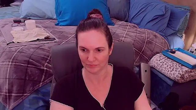 Snapshot of ninajaymes chatting on 12/01/25, 02:27 ninajaymes online show from 12/01/25, 02:27