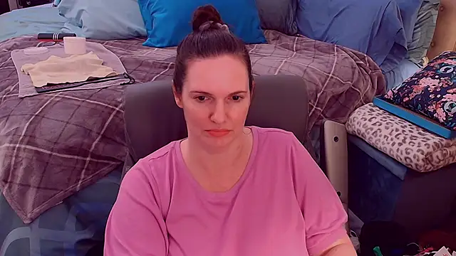 Snapshot of ninajaymes chatting on 12/04/25, 03:10 ninajaymes online show from 12/04/25, 03:10