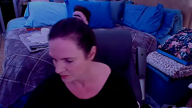 Snapshot of ninajaymes chatting on 04/16/26, 12:22 ninajaymes online show from 04/16/26, 12:22