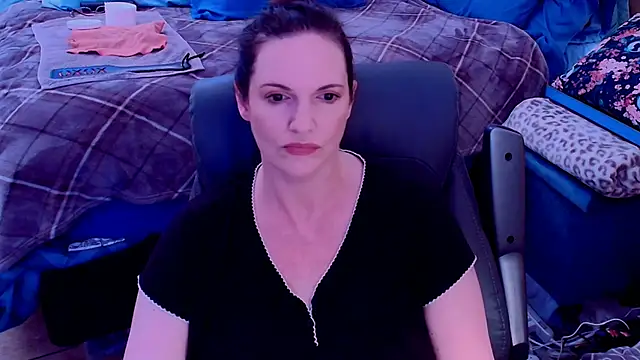 Snapshot of ninajaymes chatting on 07/18/26, 08:34 ninajaymes online show from 07/18/26, 08:34