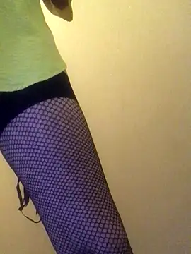 Snapshot of Karolina777Star chatting on 10/11/25, 03:21 Karolina777Star online show from 10/11/25, 03:21