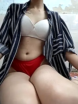 Snapshot of miss_raavy chatting on 09/15/25, 09:42 miss raavy online show from 09/15/25, 09:42