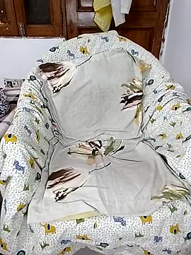 Snapshot of miss_raavy chatting on 04/01/26, 10:05 miss raavy online show from 04/01/26, 10:05