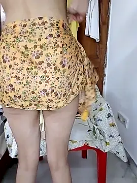 Snapshot of miss_raavy chatting on 04/05/26, 04:26 miss raavy online show from 04/05/26, 04:26