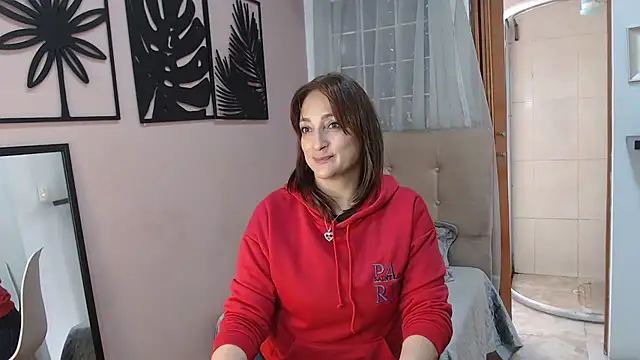 amara rousse1 online show from 11/08/25, 12:49