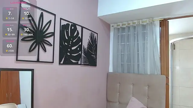 Snapshot of amara_rousse1 chatting on 12/19/25, 12:56 amara rousse1 online show from 12/19/25, 12:56