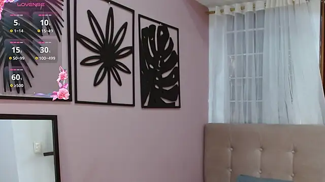 Snapshot of amara_rousse1 chatting on 02/26/26, 12:59 amara rousse1 online show from 02/26/26, 12:59