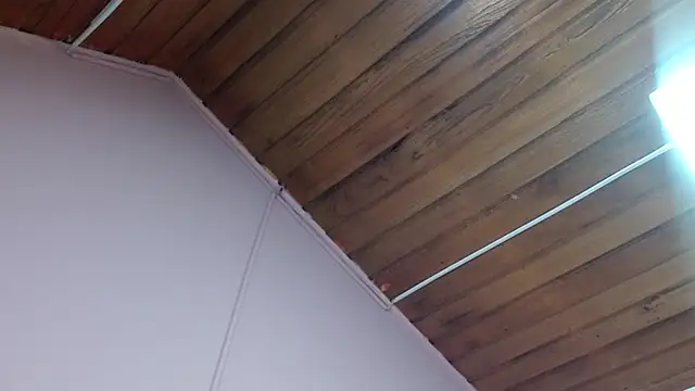 Snapshot of amara_rousse1 chatting on 03/31/26, 01:00 amara rousse1 online show from 03/31/26, 01:00