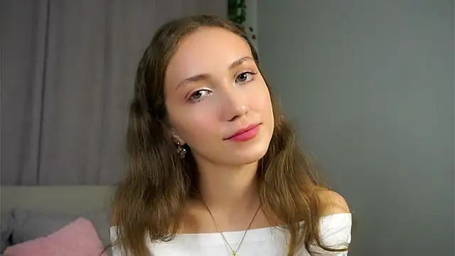 ZeniaBolich online show from 09/11/25, 08:31