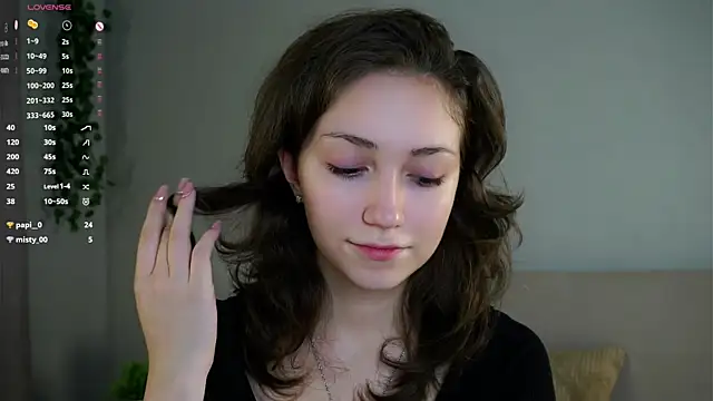 ZeniaBolich online show from 12/02/25, 09:32