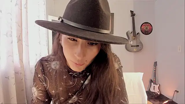 XxnikolayxX online show from 10/16/25, 08:43