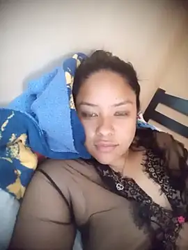 Snapshot of EAAM1@xh chatting on 09/23/25, 01:58 EAAM1xh online show from 09/23/25, 01:58