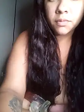Snapshot of EAAM1@xh chatting on 07/14/26, 03:44 EAAM1xh online show from 07/14/26, 03:44