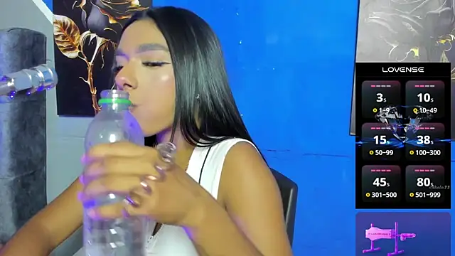 lau-hot online show from 03/05/26, 07:54