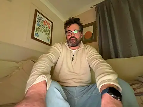 Snapshot of CyprioteWhitefly chatting on 02/21/26, 12:11 CyprioteWhitefly online show from 02/21/26, 12:11