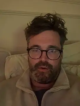 Snapshot of CyprioteWhitefly chatting on 04/25/26, 11:46 CyprioteWhitefly online show from 04/25/26, 11:46